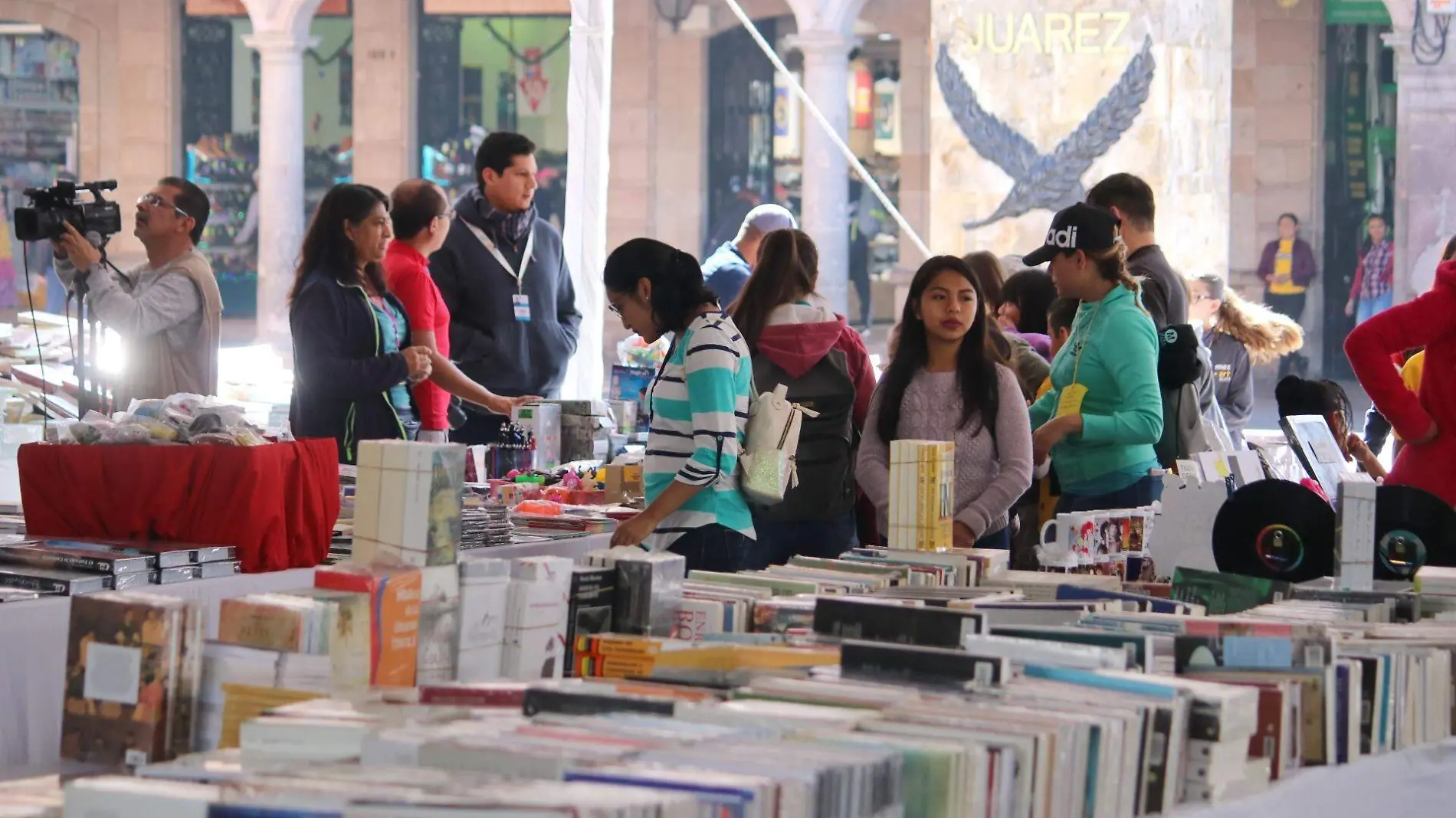 FERIA DEL LIBRO_FMM (1)